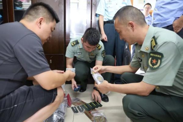 欢乐三张牌下载金花